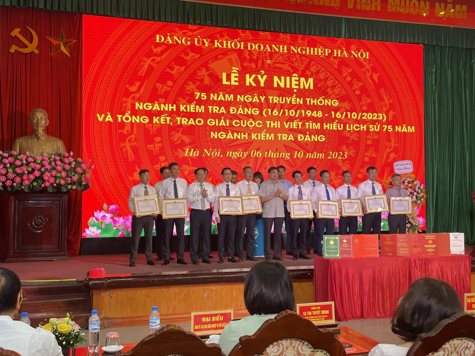 Viện Nghiên cứu Da – Giầy tham dự Lễ kỷ niệm 75 năm Ngày truyền thống ngành Kiểm tra Đảng (16/10/1948 – 16/10/2023)