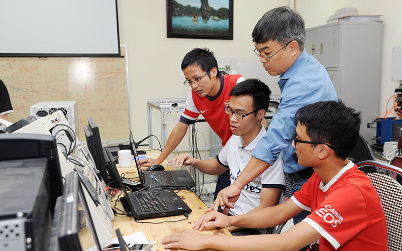 Bài toán nhân lực khoa học và công nghệ